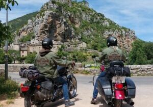 Les Chalets de Booz Parfaits pour Motards et Clubs